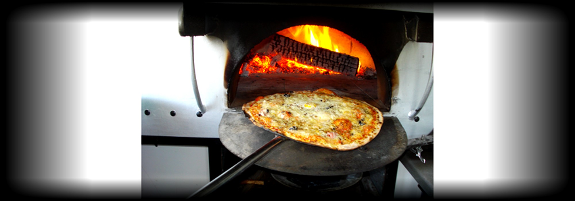 Pizza Mia – four à bois